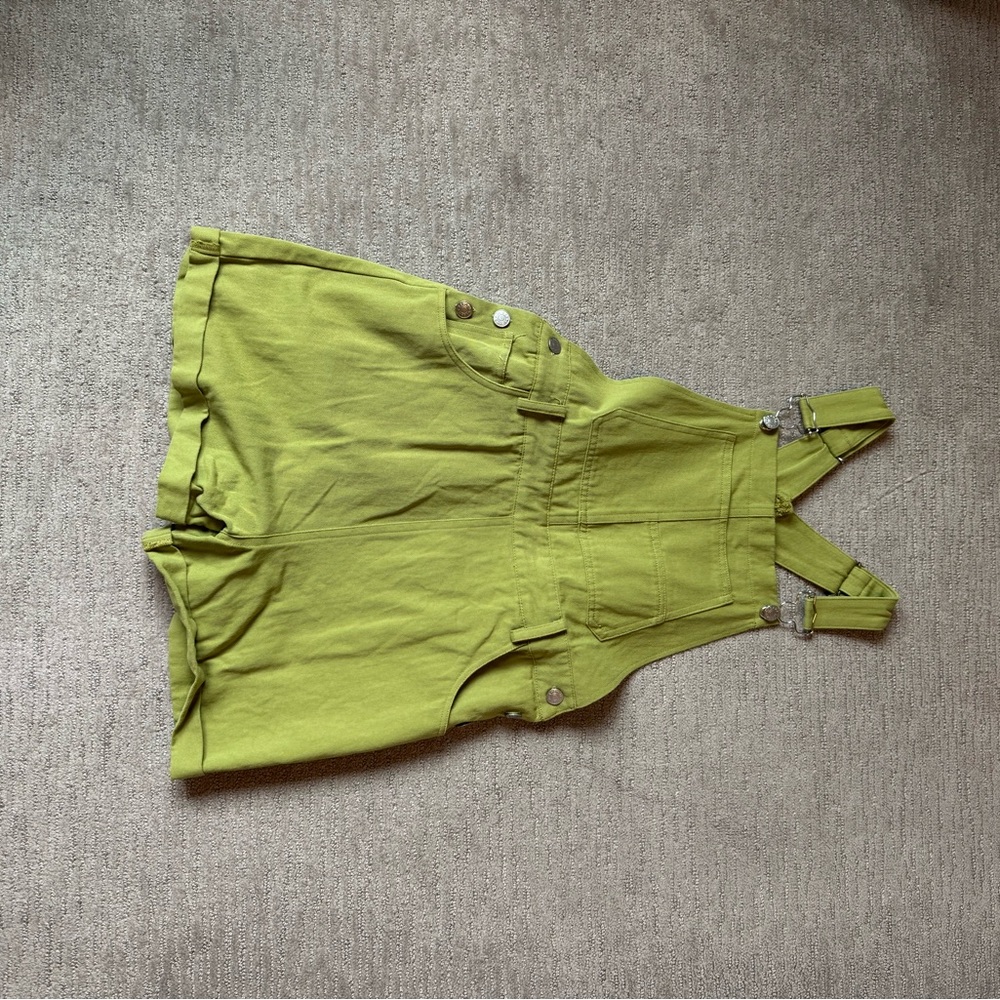 Green Short Overalls Romper with Front Pocket
